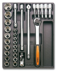 WKŁAD PROFILOWANY TWARDY Z ZESTAWEM 29 NASADEK 920A-920ME Z AKCESORIAMI, MODEL 2424/T80