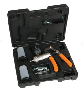 PRÓBNIK KONTROLNY CIŚNIENIA/PODCIŚNIENIA Z AKCESORIAMI, MODEL 960P