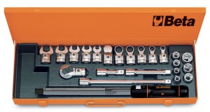 POKRĘTŁO DYNAMOMETRYCZNE KLIKOWE 668N/20 Z AKCESORIAMI, 23 ELEMENTY, W PUDEŁKU METALOWYM, MODEL 671N/C20