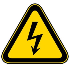 ZNAK OSTRZEGAWCZY GW012 - NAPIĘCIE ELEKTRYCZNE, MODEL 7109A2