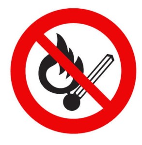 ZNAK OSTRZEGAWCZY P003 - UŻYCIA OTWARTEGO OGNIA, MODEL 7109D1