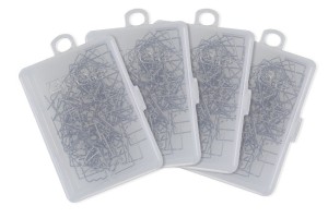 ZESTAW ZSZYWEK DO ZSZYWACZA 1368, 4 X PO 100 ZSZYWEK RÓŻNYCH KSZTAŁTÓW, MODEL 1368G/K400