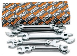 KOMPLET KLUCZY PŁASKICH DWUSTRONNYCH 55, 6-32MM, 13 SZTUK, W KARTONIE, MODEL 55/S13