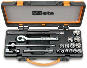 ZESTAW NASADEK 910AS Z AKCESORIAMI, 1/4-7/8, 18 ELEMENTÓW, W PUDEŁKU METALOWYM, MODEL 910AS/MBM-C18