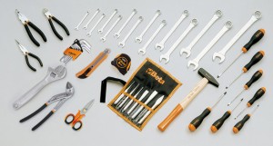 SKRZYNKA NARZĘDZIOWA (2115/CP15) Z ZESTAWEM 45 NARZĘDZI (5915VU/1), MODEL 2115PVU/1